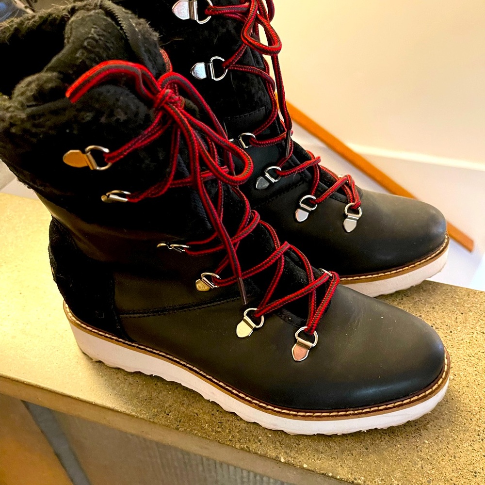 Roxy winter boots!